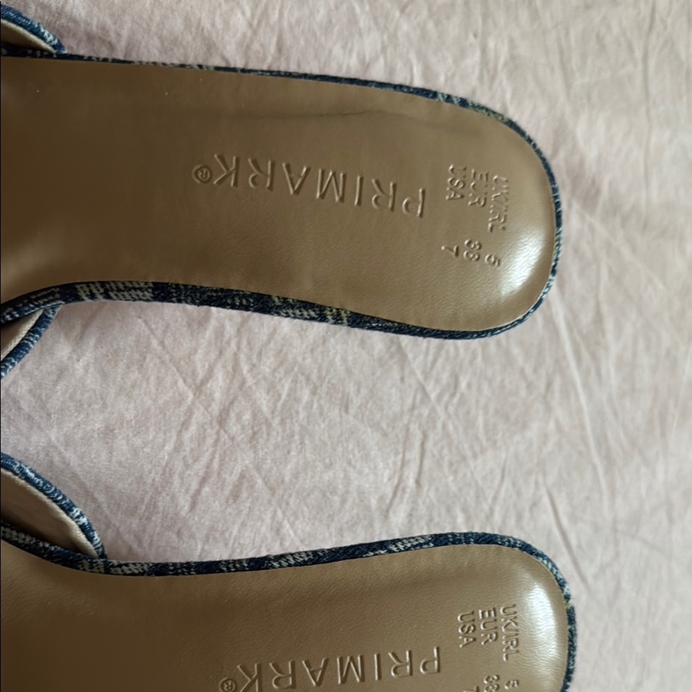 Primark Patterned Blue Slide Sandals - Picture 4 of 4